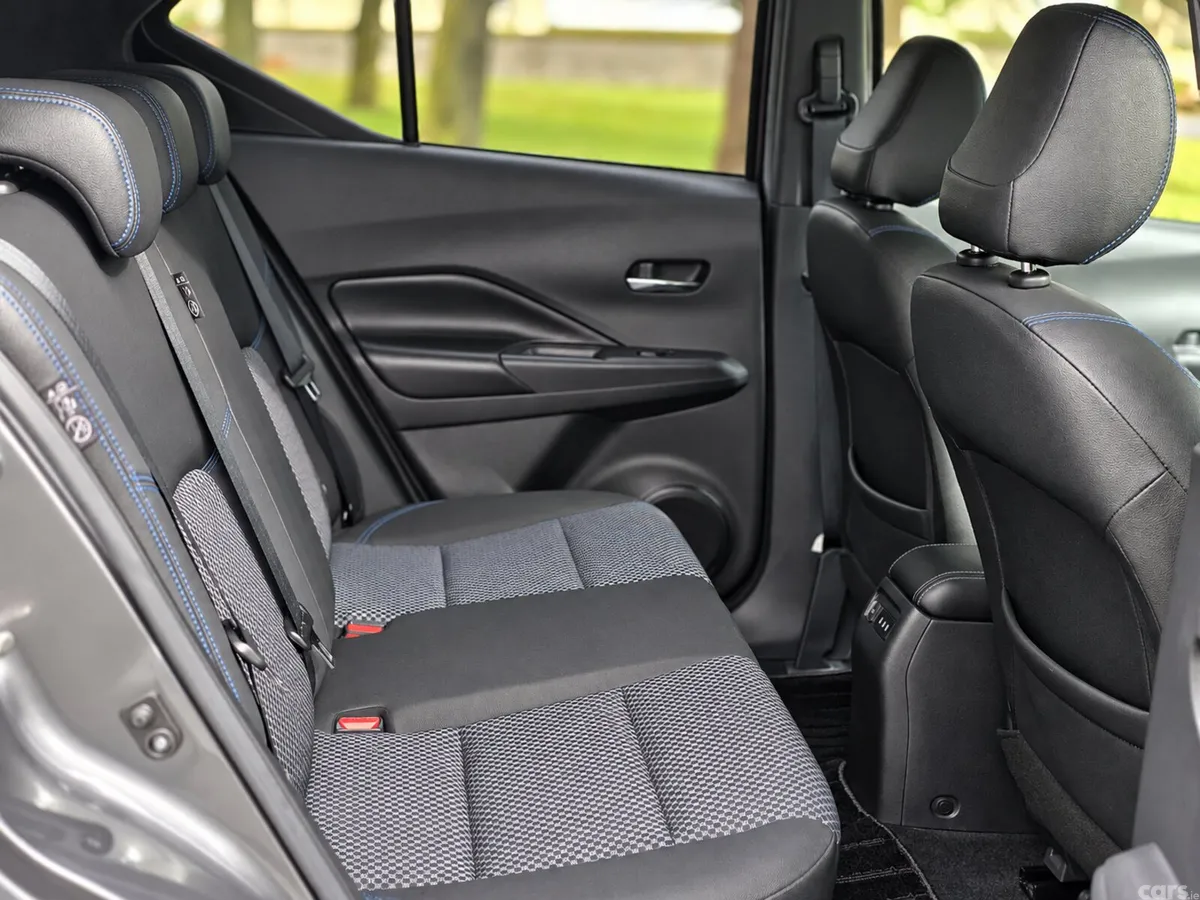 Nissan Juke SUV, Petrol Hybrid, 2021, Grey