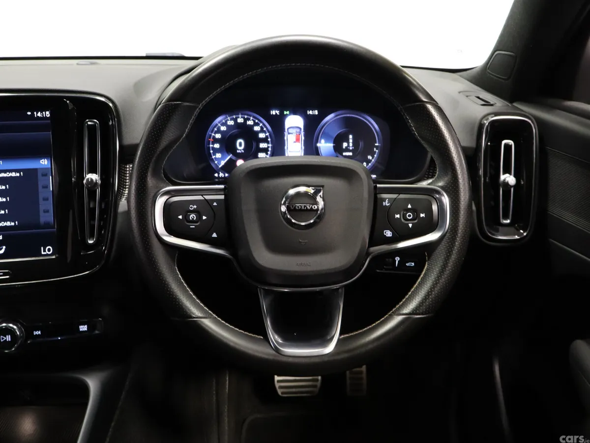 Volvo XC40 Estate, Petrol Plug-in Hybrid, 2020, Black