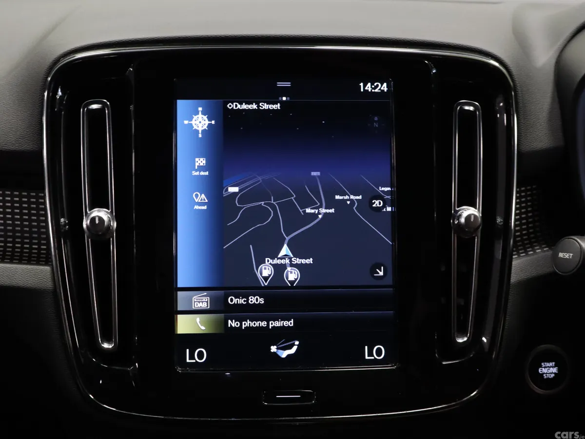 Volvo XC40 Estate, Petrol Plug-in Hybrid, 2020, Black