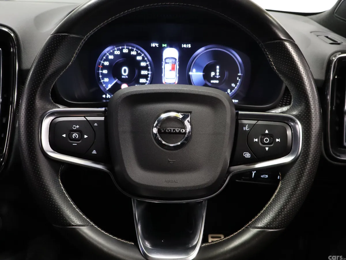 Volvo XC40 Estate, Petrol Plug-in Hybrid, 2020, Black