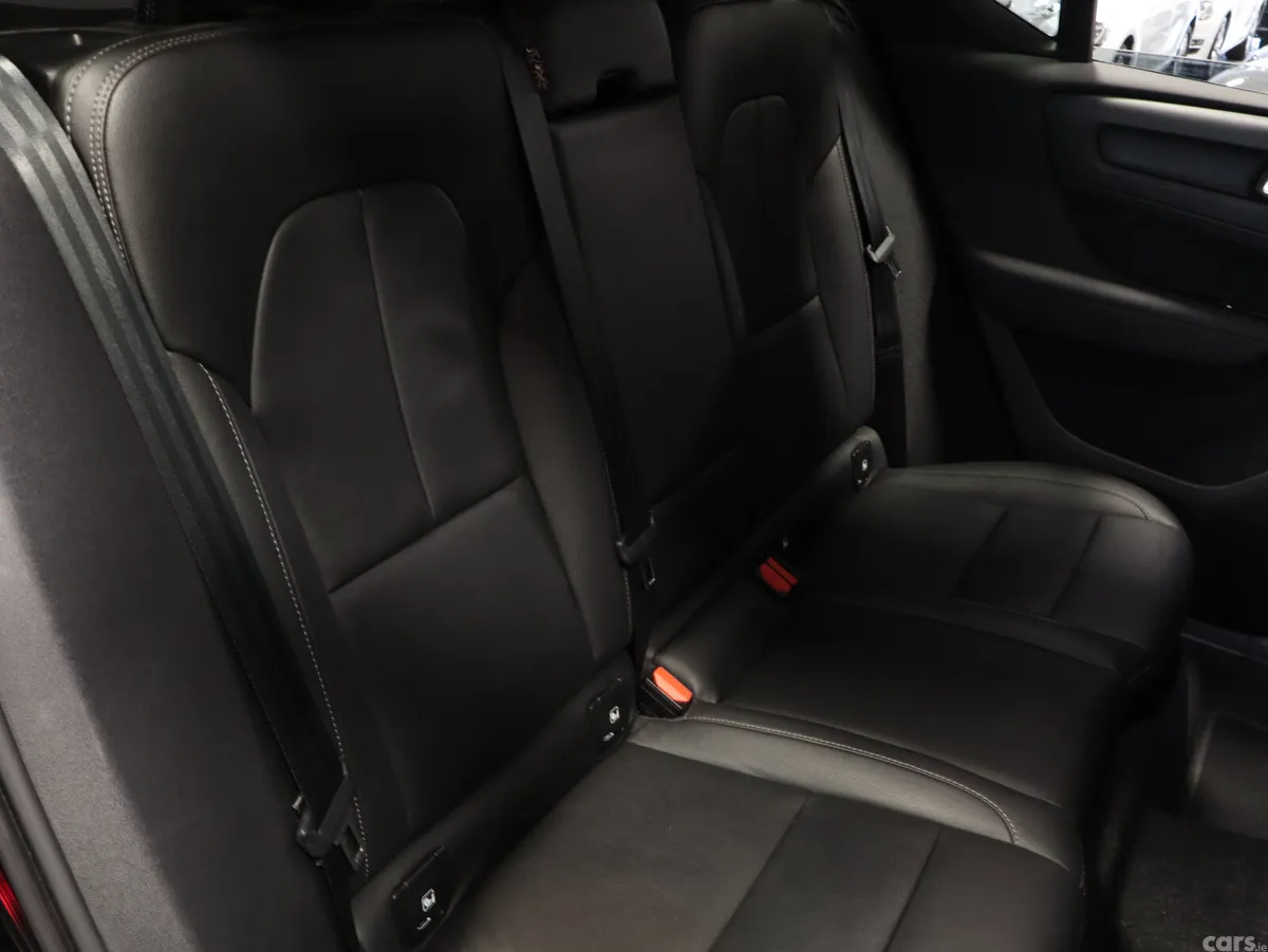 Volvo XC40 Estate, Petrol Plug-in Hybrid, 2020, Black