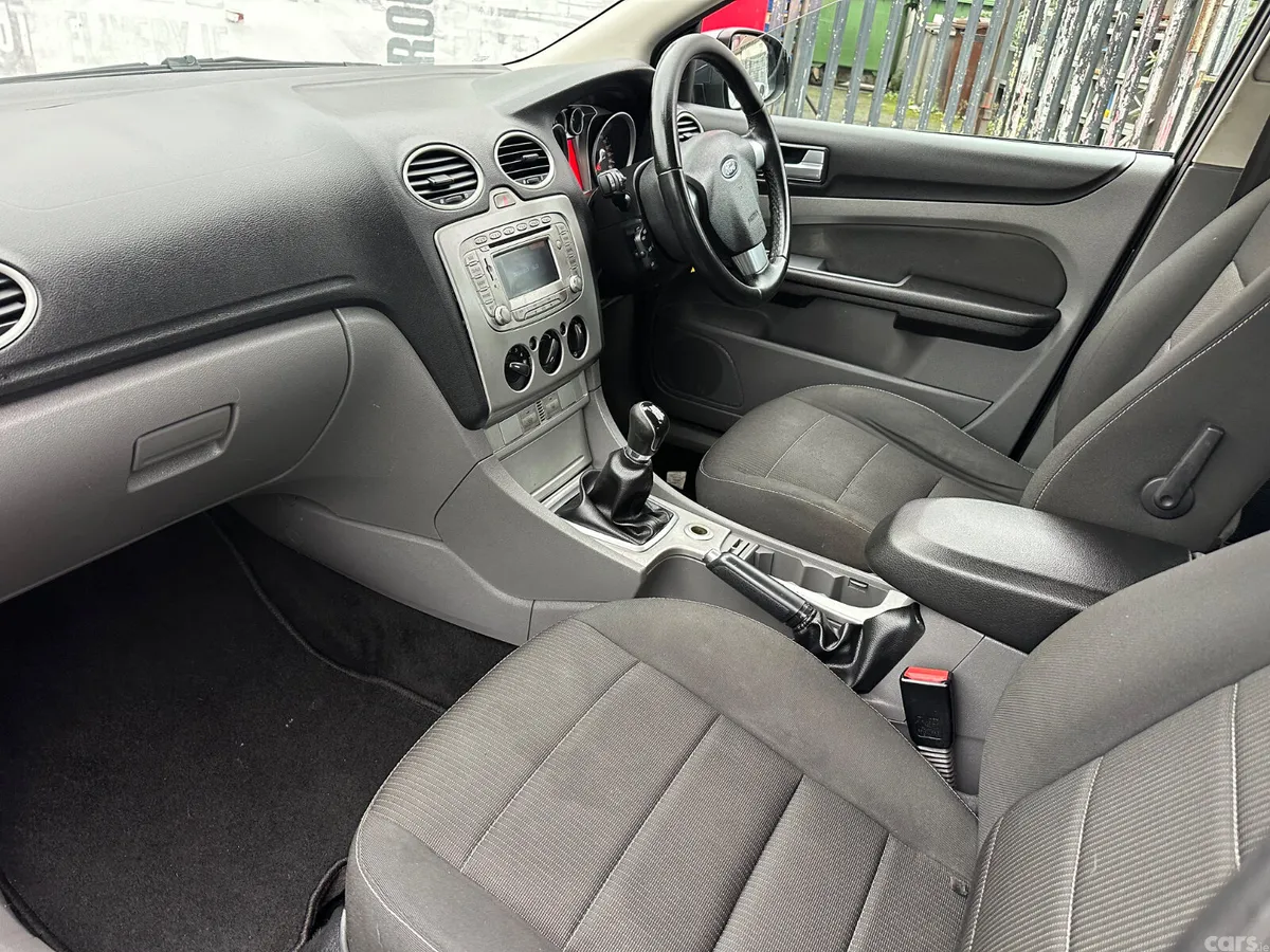 Ford Focus Hatchback, Diesel, 2011, Grey