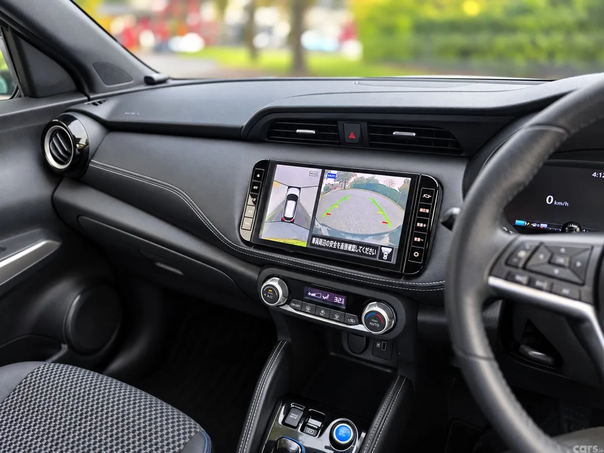 Nissan Juke SUV, Petrol Hybrid, 2021, Grey