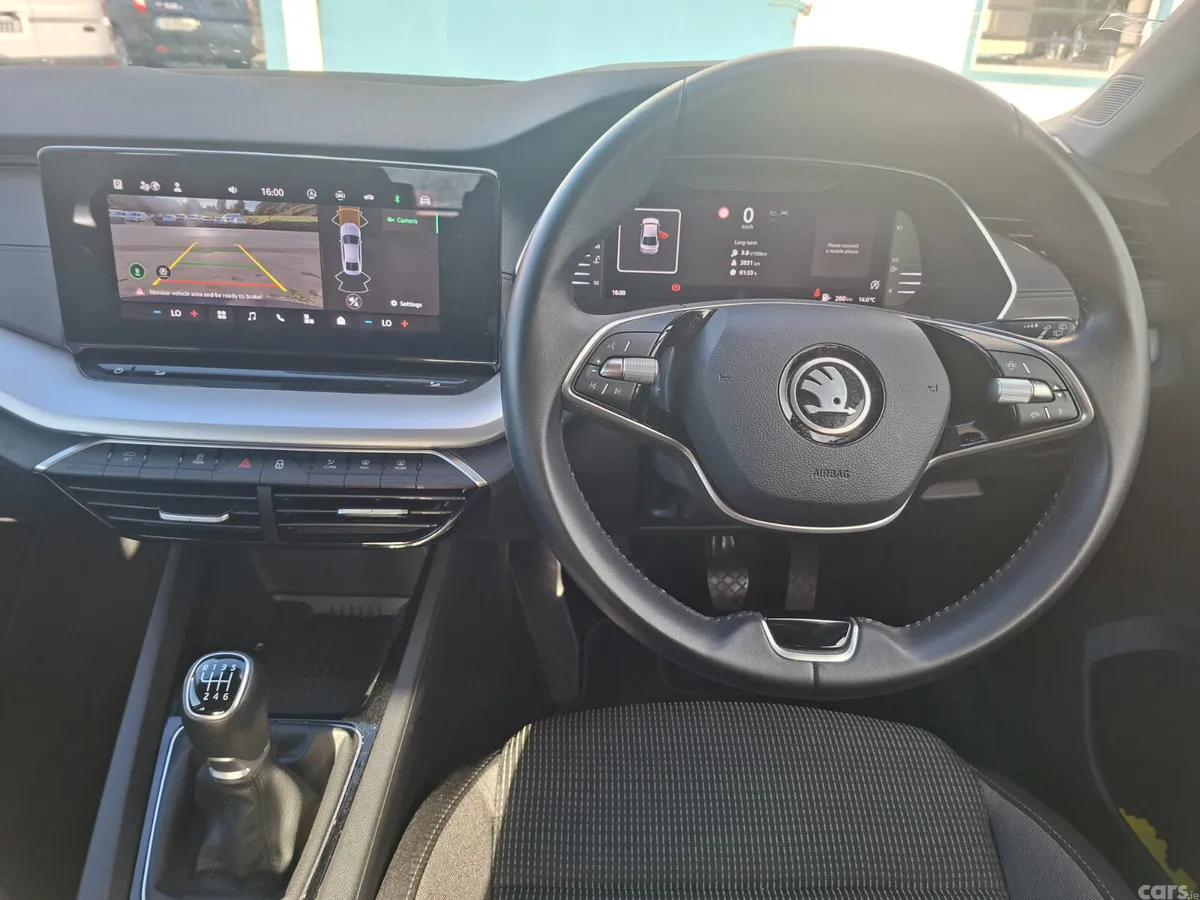 Skoda Octavia Saloon, Petrol, 2024, Black