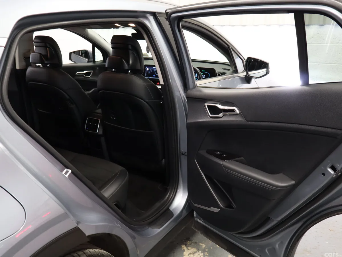 Kia Sportage SUV, Petrol Plug-in Hybrid, 2022, Grey