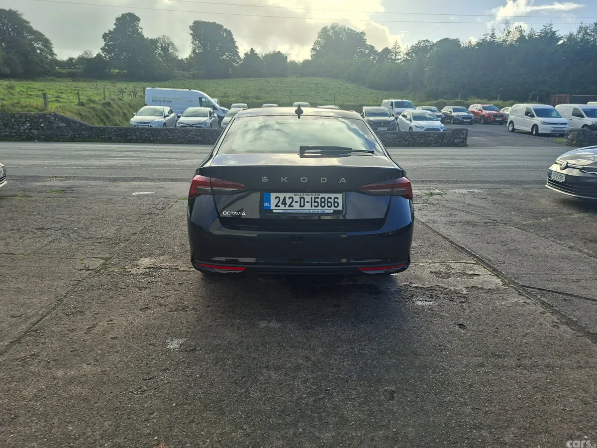 Skoda Octavia Saloon, Petrol, 2024, Black