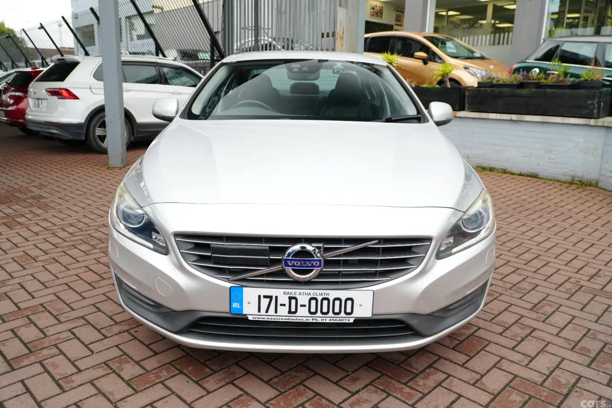 Volvo S60 Saloon, Diesel, 2017, Silver