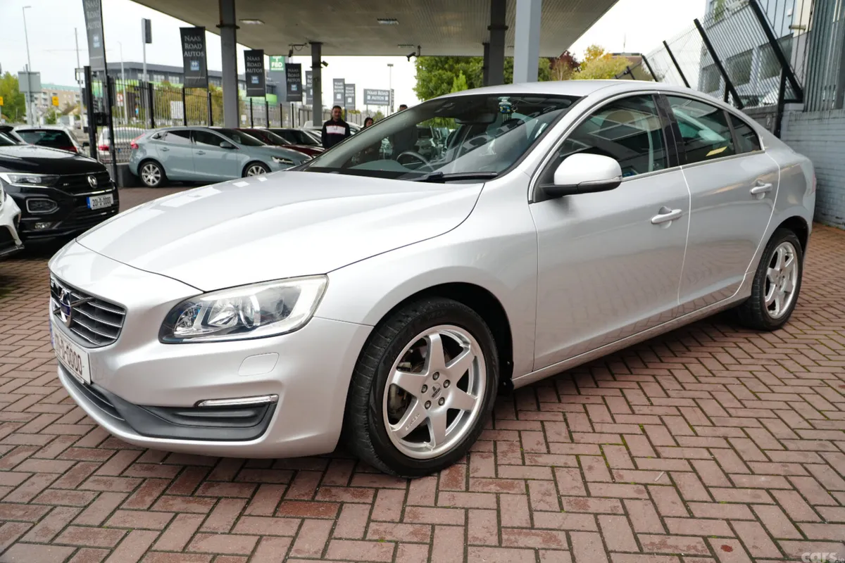 Volvo S60 Saloon, Diesel, 2017, Silver