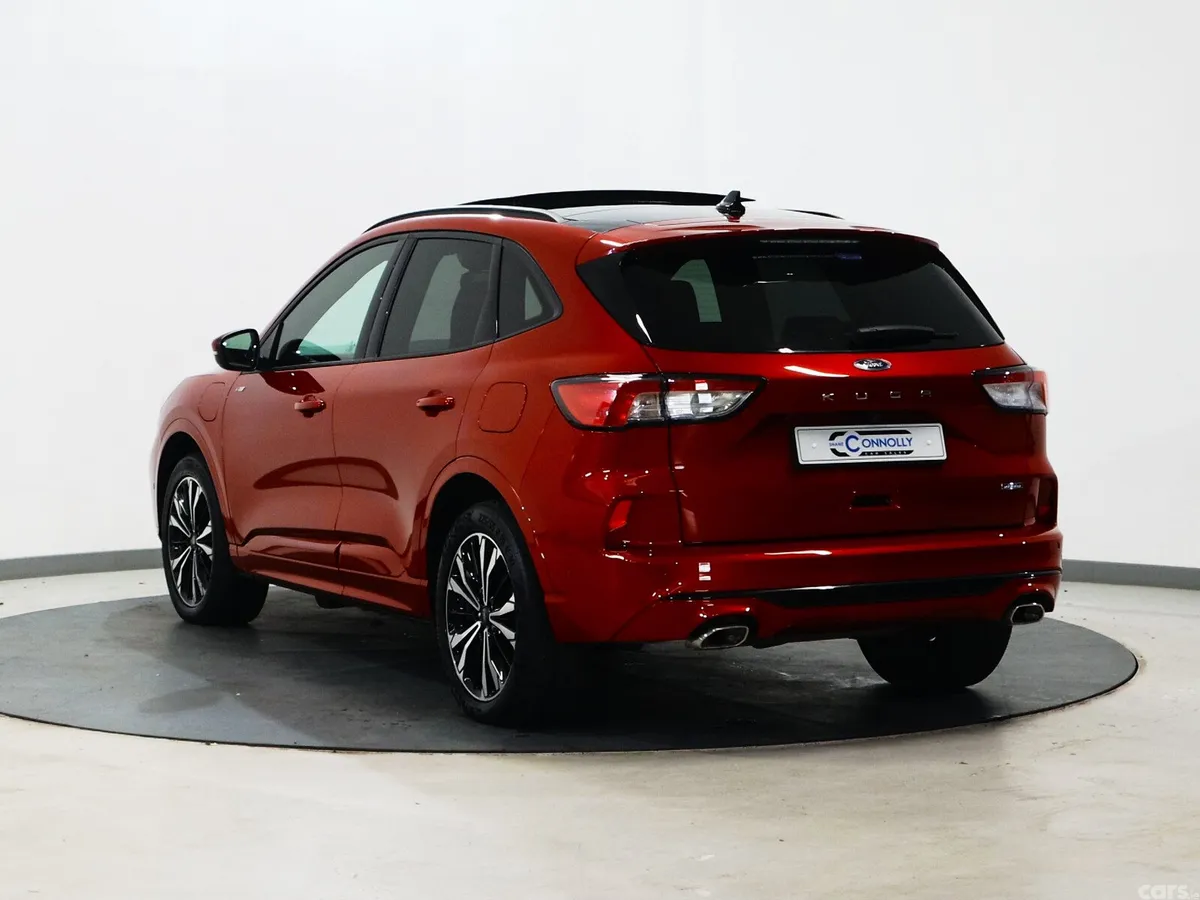 Ford Kuga SUV, Petrol Hybrid, 2023, Red