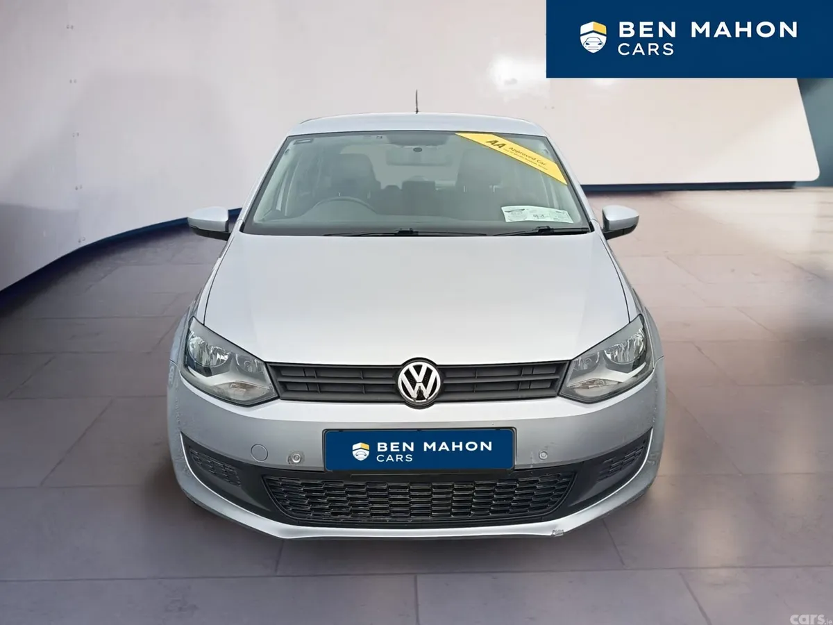 Volkswagen Polo Hatchback, Petrol, 2014, Silver