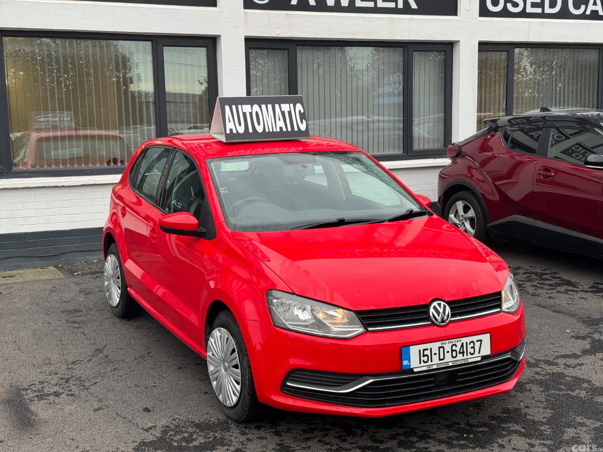 Volkswagen Polo Hatchback, Petrol, 2015, Red