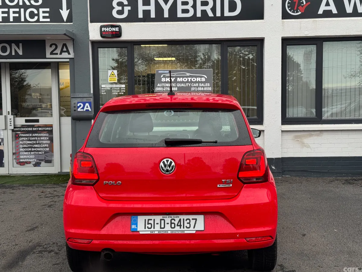 Volkswagen Polo Hatchback, Petrol, 2015, Red