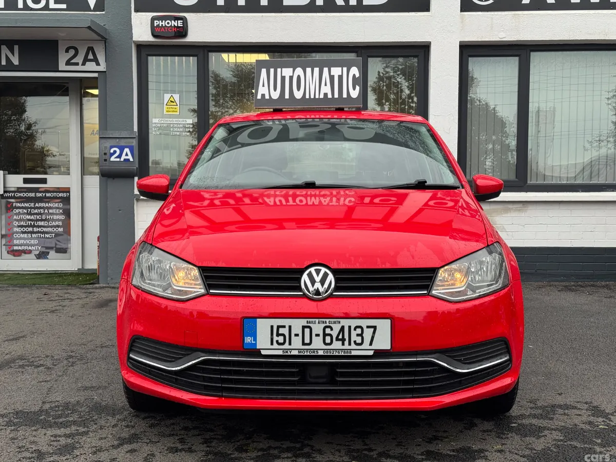 Volkswagen Polo Hatchback, Petrol, 2015, Red