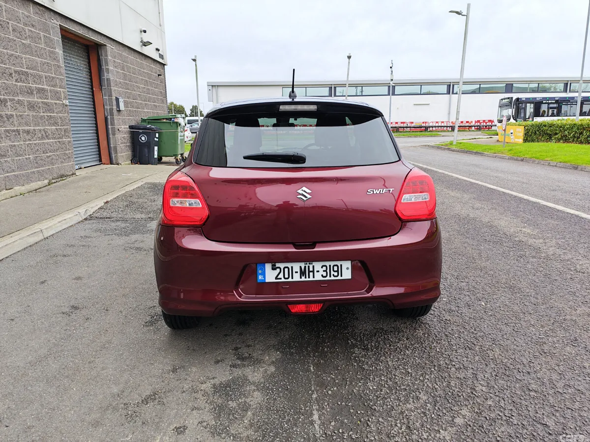 Suzuki Swift Hatchback, Petrol, 2020, Red