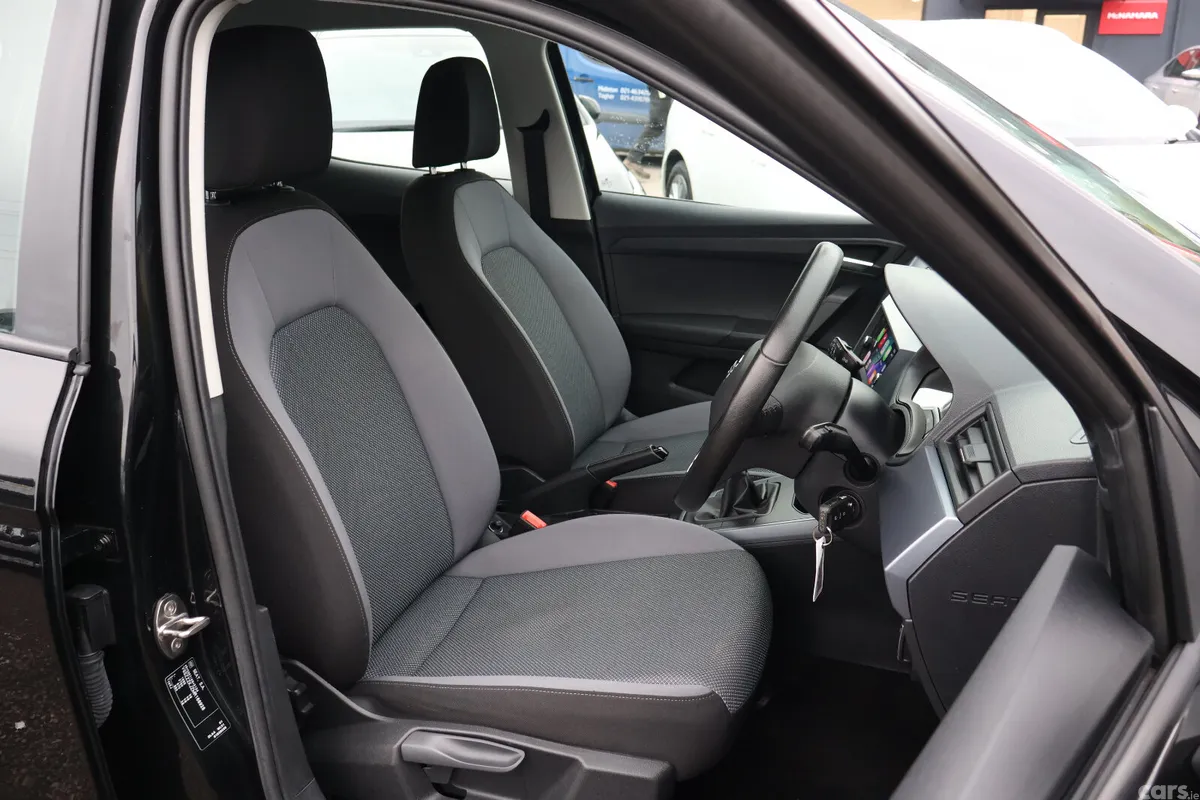 SEAT Arona SUV, Petrol, 2021, Black