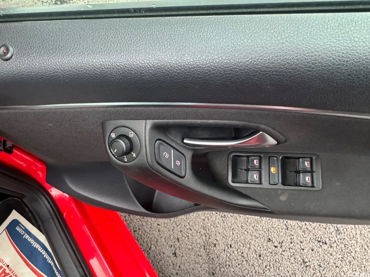 Volkswagen Polo Hatchback, Petrol, 2015, Red
