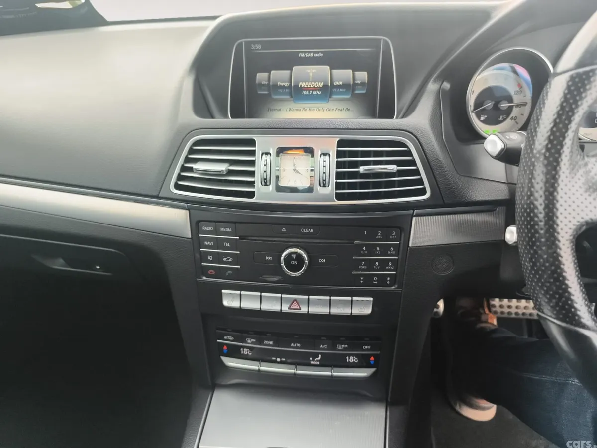 Mercedes-Benz E-Class Coupe, Diesel, 2016, White