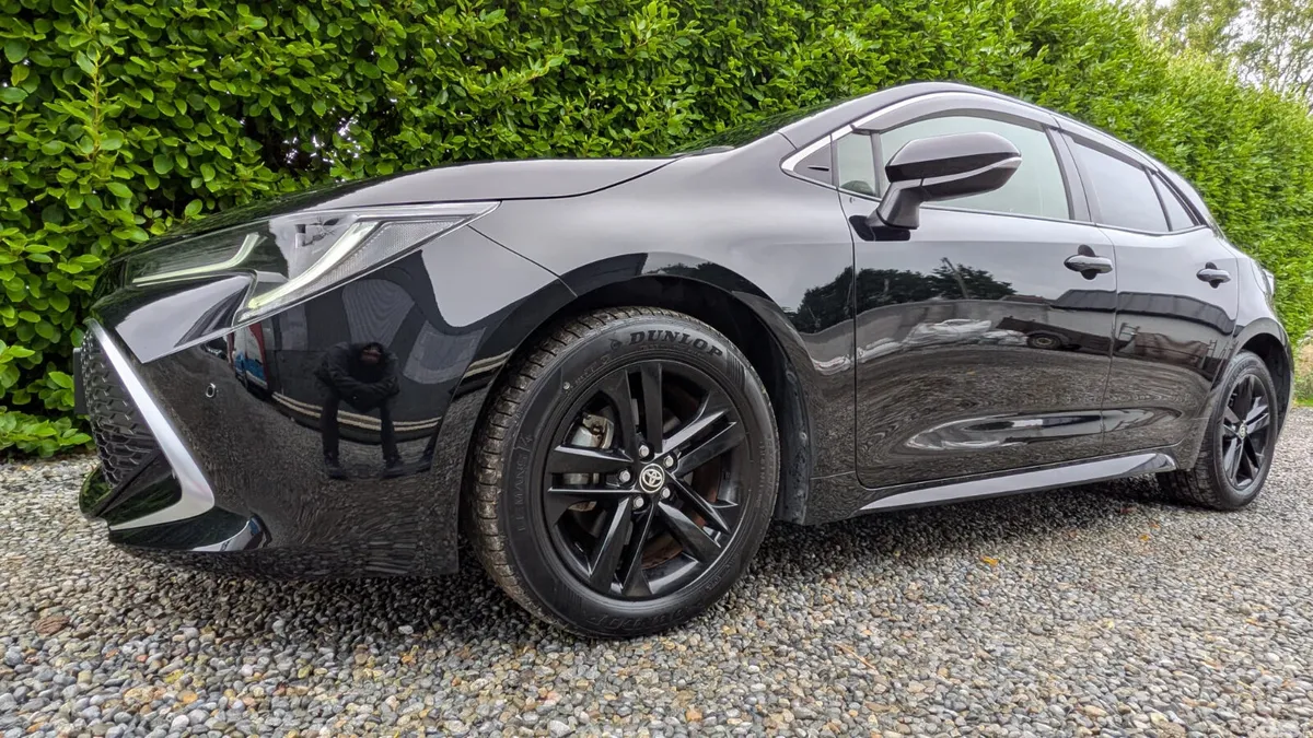 Toyota Corolla Hatchback, Petrol Hybrid, 2021, Black