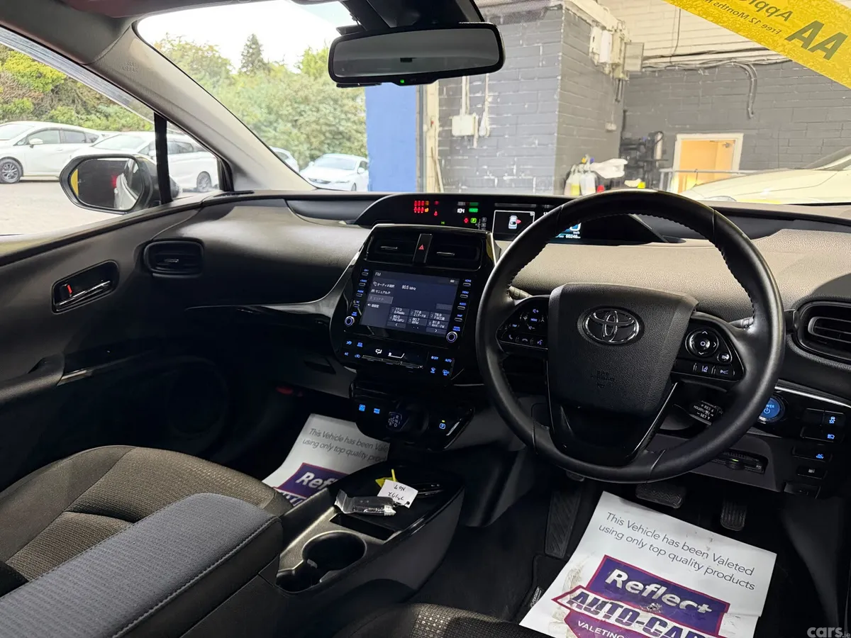 Toyota Prius Hatchback, Petrol Hybrid, 2022, White