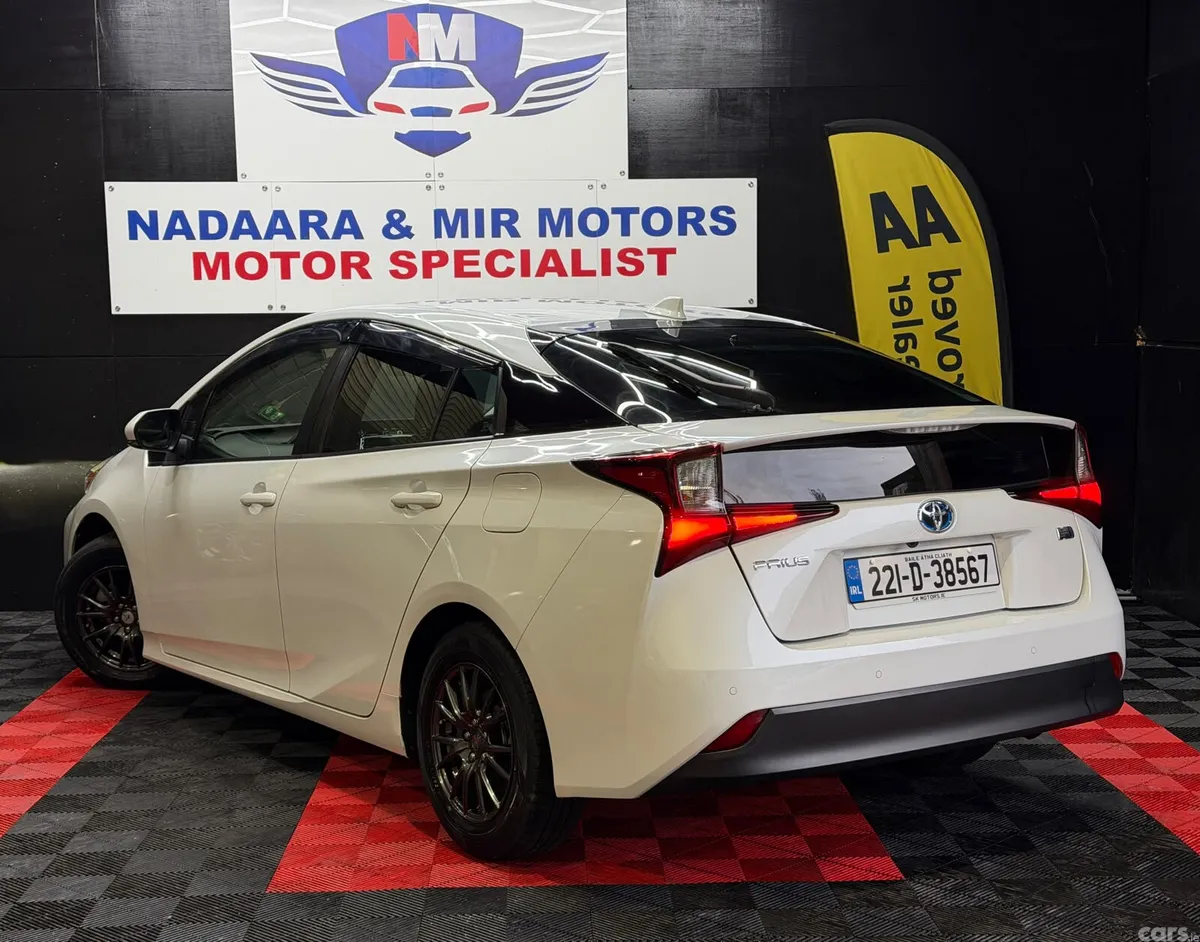 Toyota Prius Hatchback, Petrol Hybrid, 2022, White