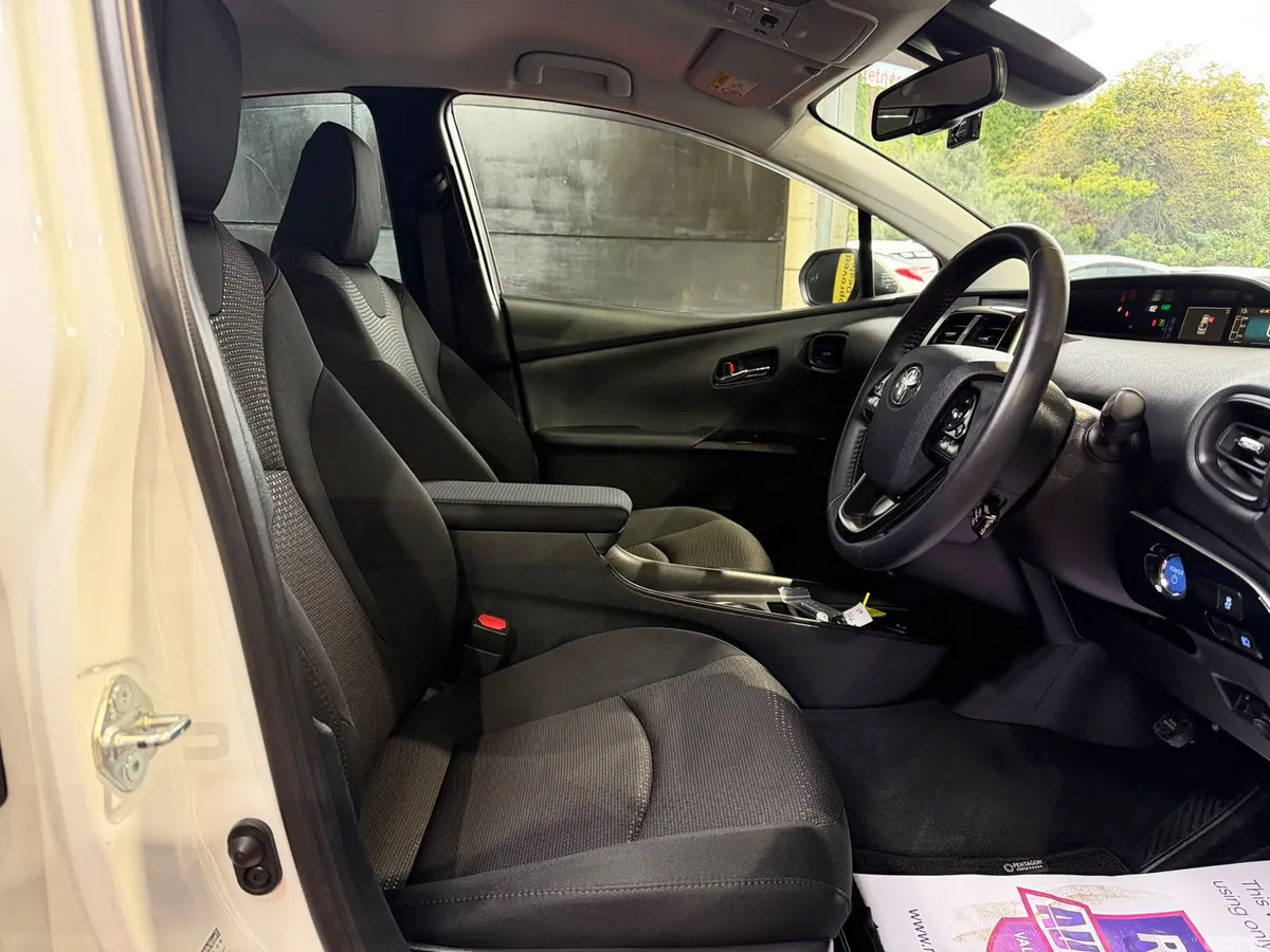 Toyota Prius Hatchback, Petrol Hybrid, 2022, White