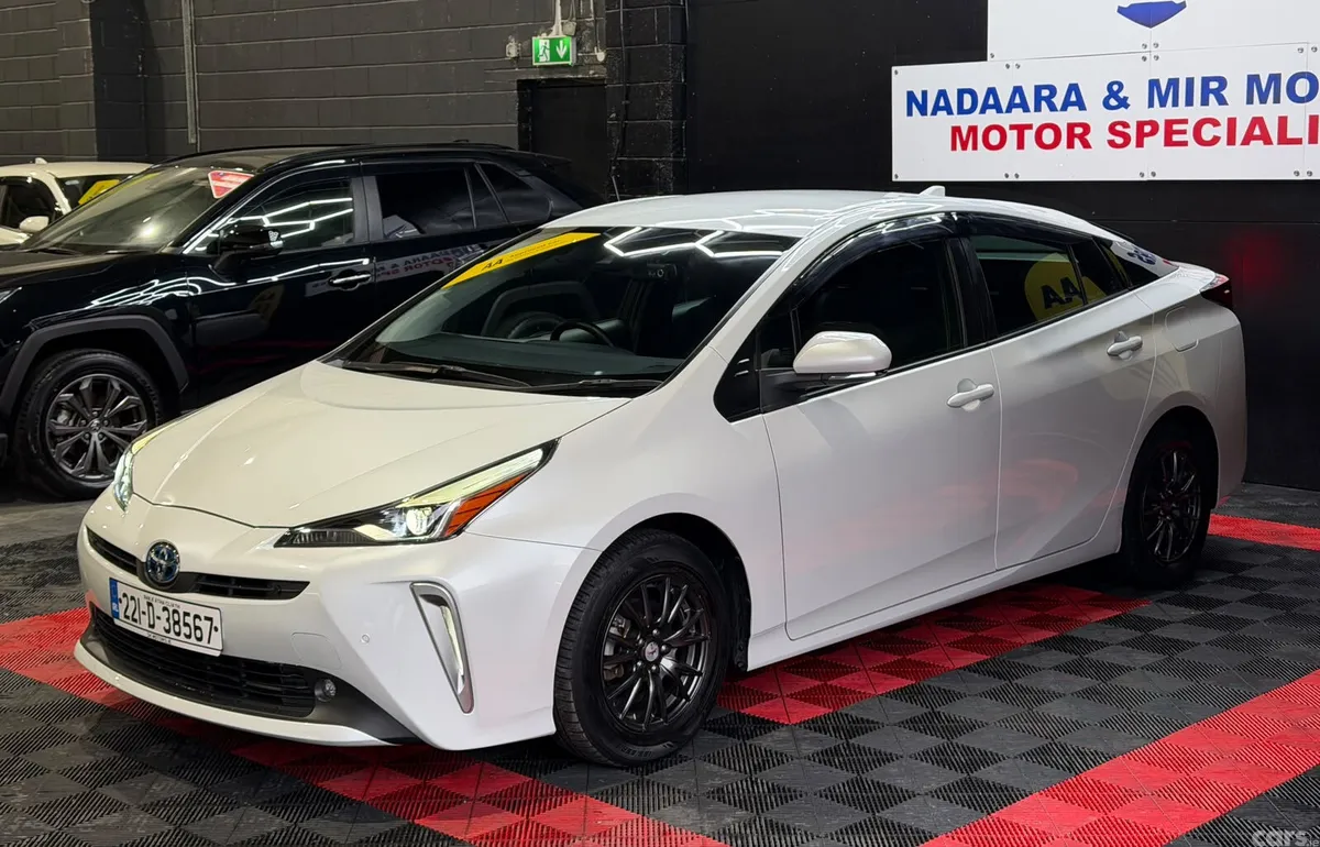 Toyota Prius Hatchback, Petrol Hybrid, 2022, White
