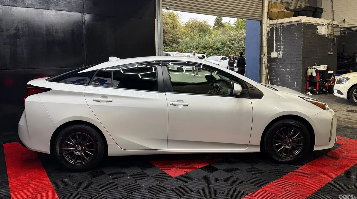 Toyota Prius Hatchback, Petrol Hybrid, 2022, White