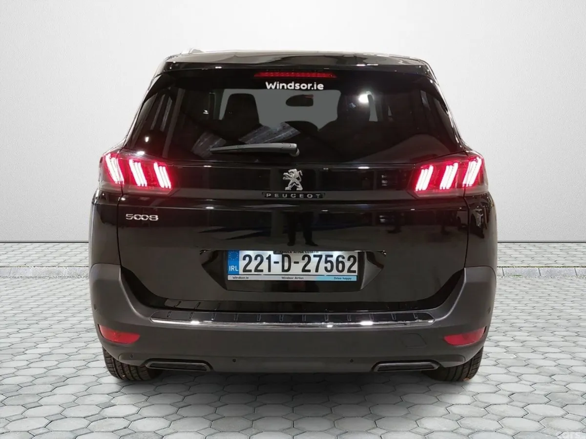 Peugeot 5008 MPV, Petrol, 2022, Black