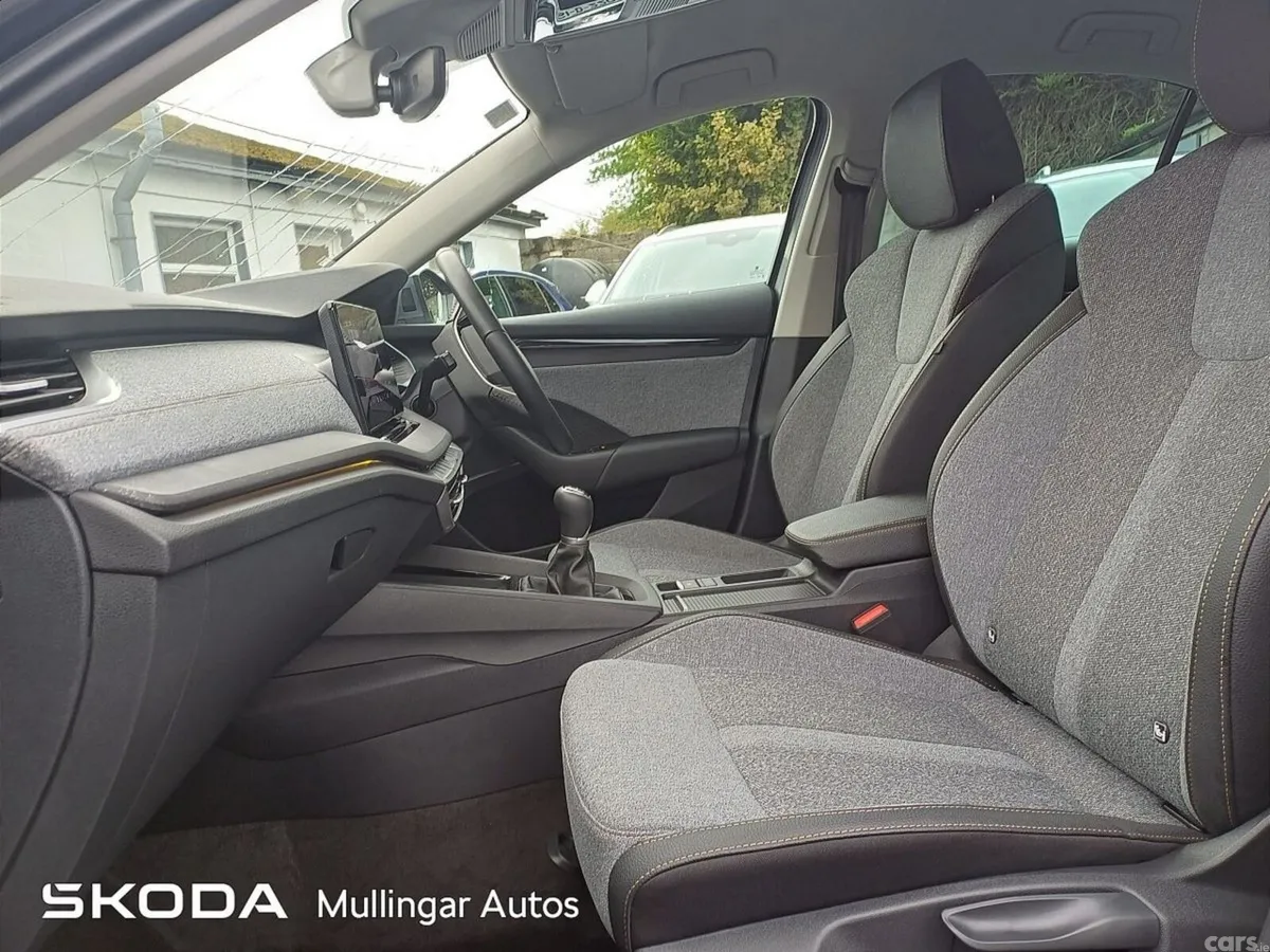 Skoda Octavia Saloon, Diesel, 2026, Grey