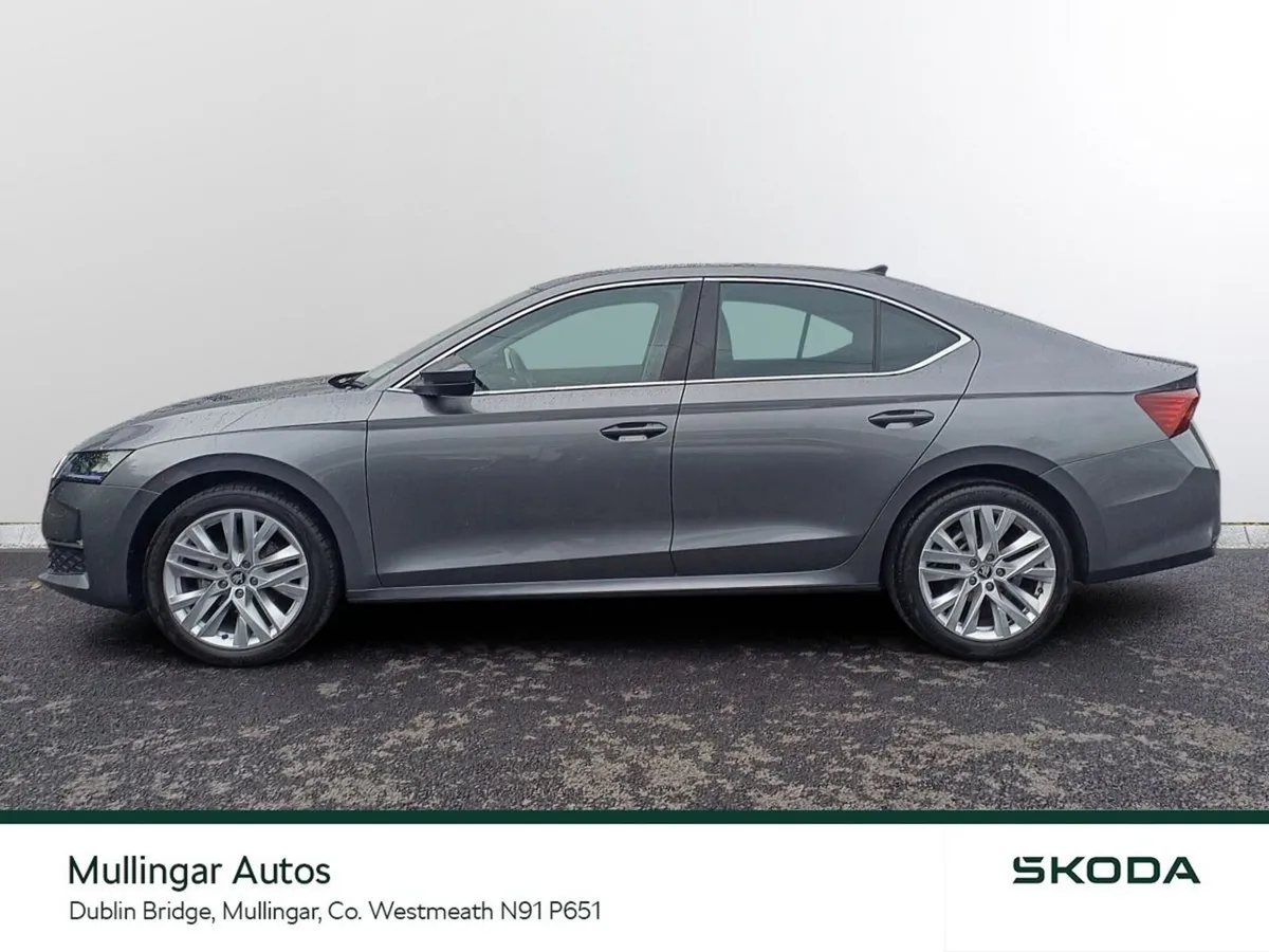 Skoda Octavia Saloon, Diesel, 2026, Grey