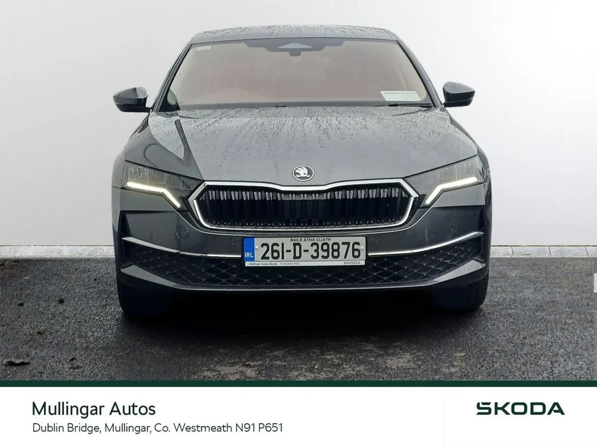 Skoda Octavia Saloon, Diesel, 2026, Grey