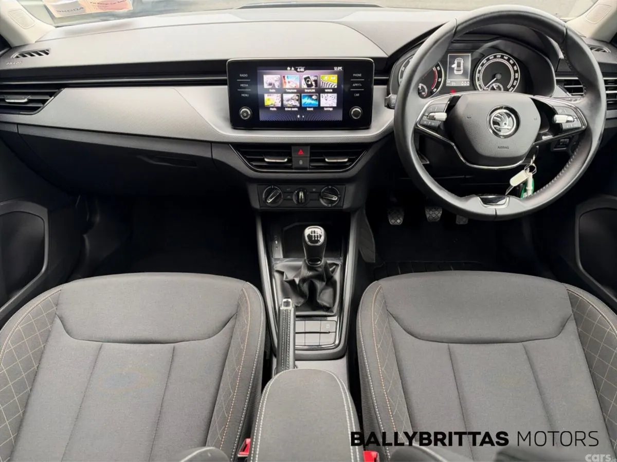 Skoda Kamiq Hatchback, Petrol, 2023, Grey