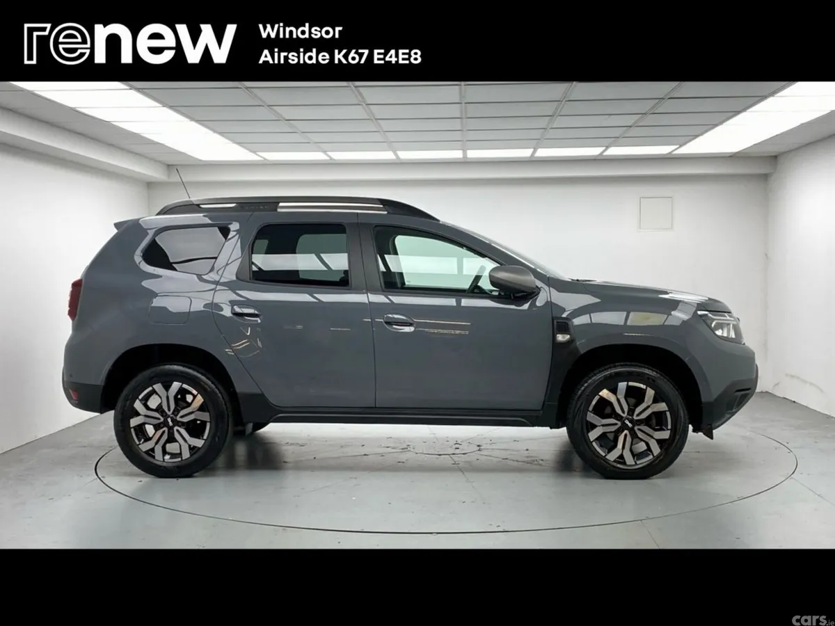 Dacia Duster SUV, Petrol, 2023, Grey