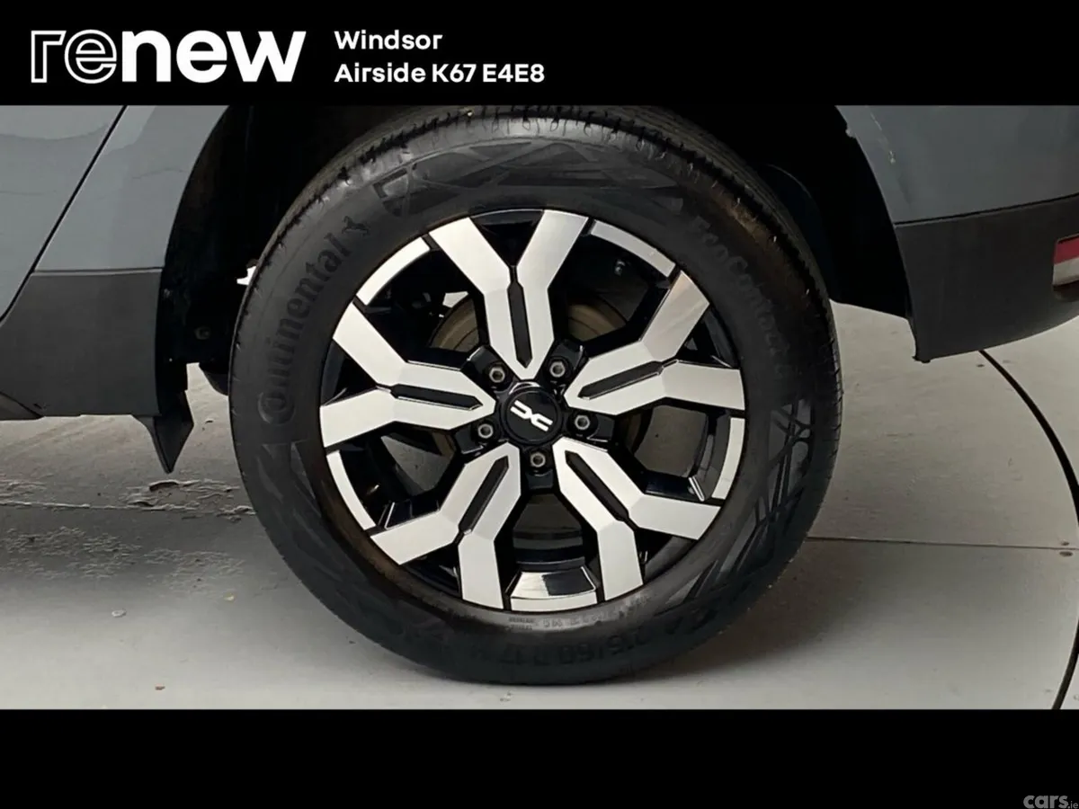 Dacia Duster SUV, Petrol, 2023, Grey