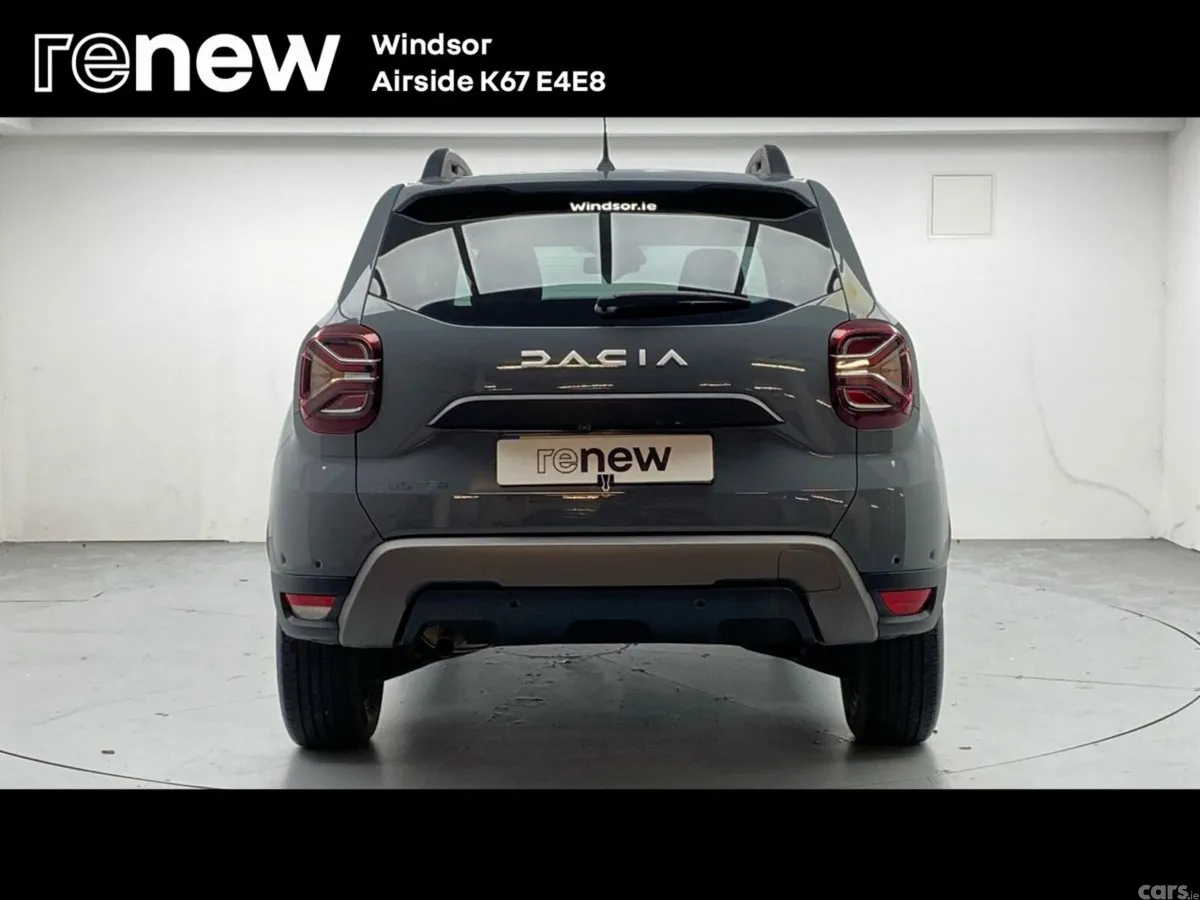 Dacia Duster SUV, Petrol, 2023, Grey