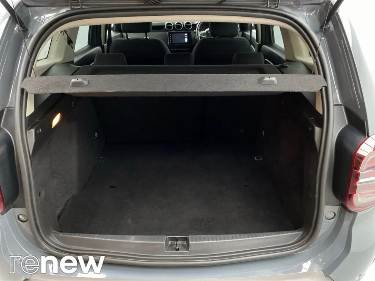 Dacia Duster SUV, Petrol, 2023, Grey