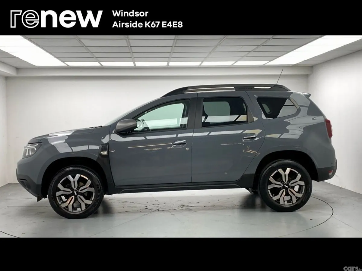 Dacia Duster SUV, Petrol, 2023, Grey