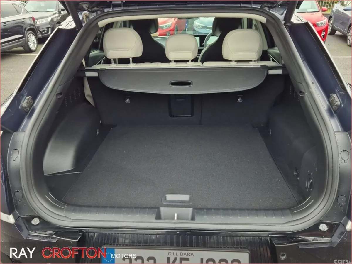 Kia EV6 MPV, Electric, 2023, Blue