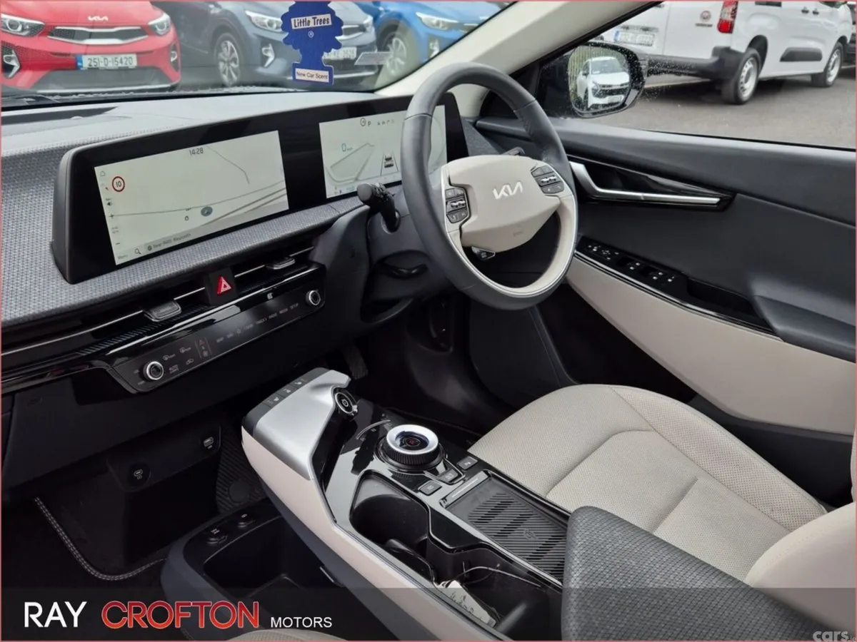 Kia EV6 MPV, Electric, 2023, Blue