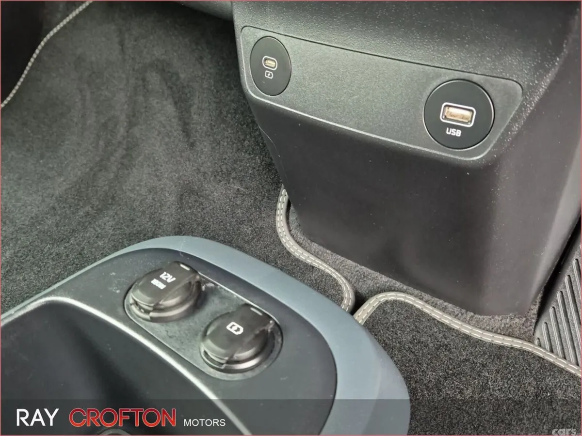 Kia EV6 MPV, Electric, 2023, Blue