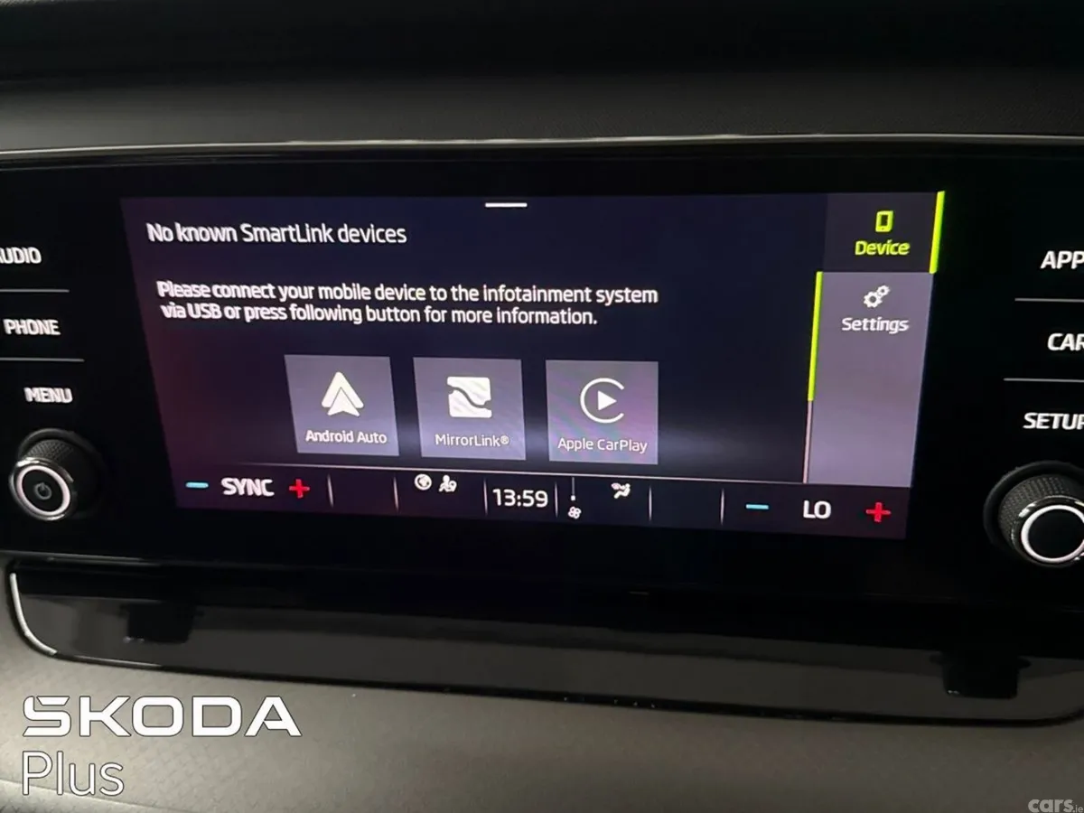 Skoda Octavia Saloon, Diesel, 2024, Grey