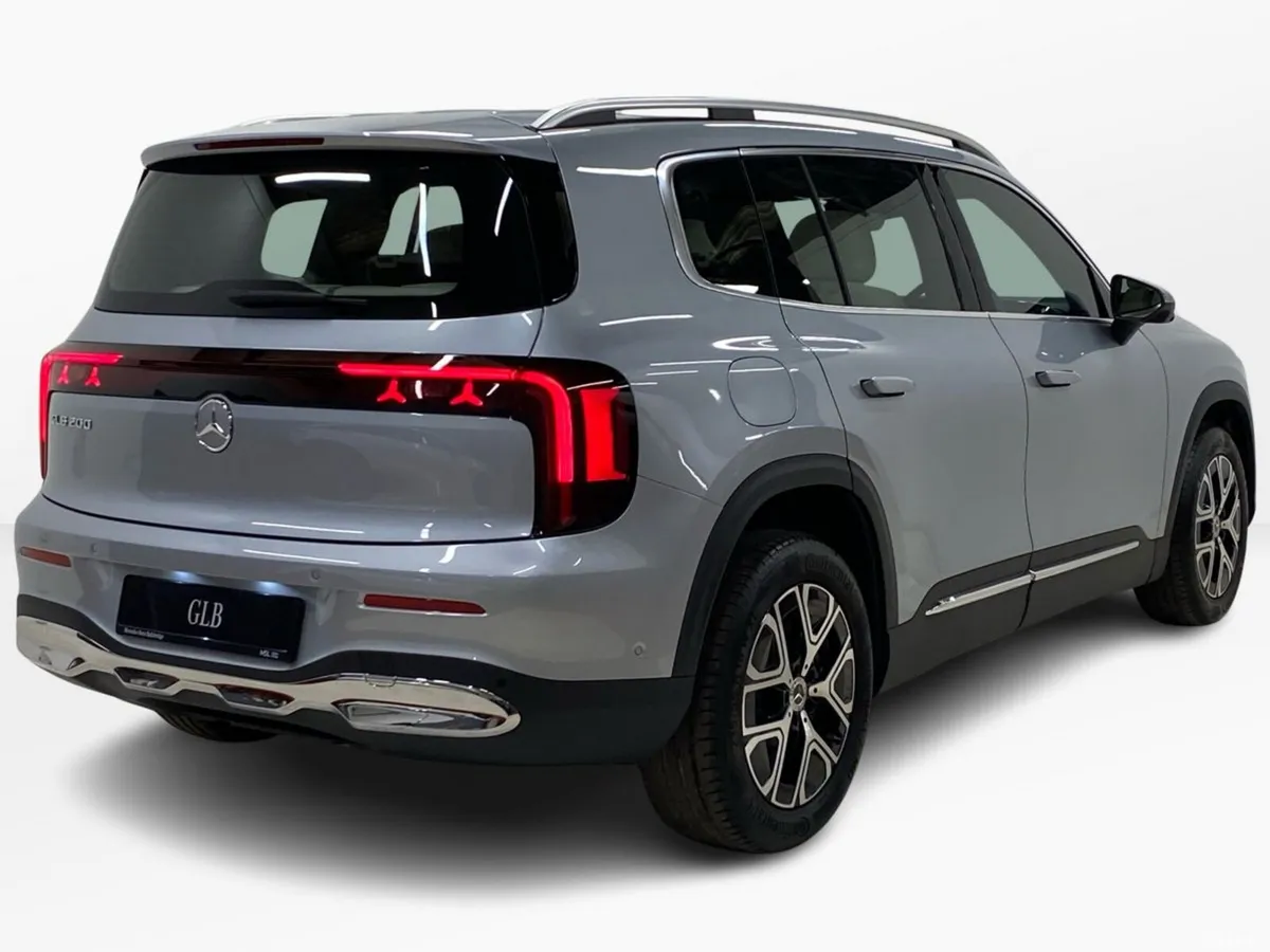 Mercedes-Benz GLB MPV, Electric, 2026, Silver