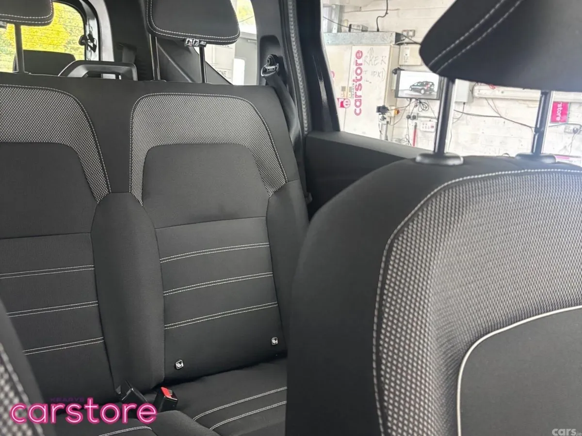 Dacia Jogger MPV, Petrol, 2023, Black