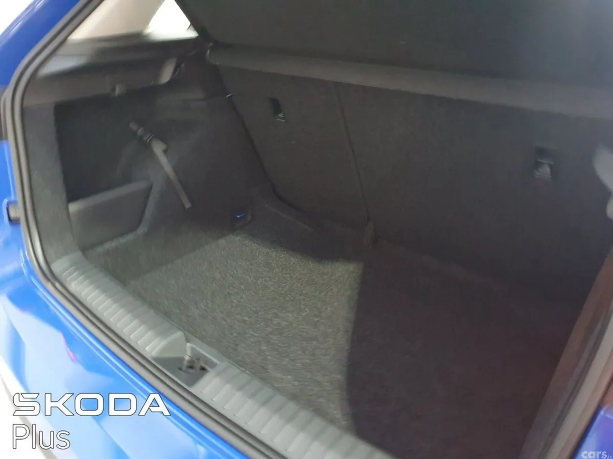 Skoda Kamiq SUV, Petrol, 2025, Blue