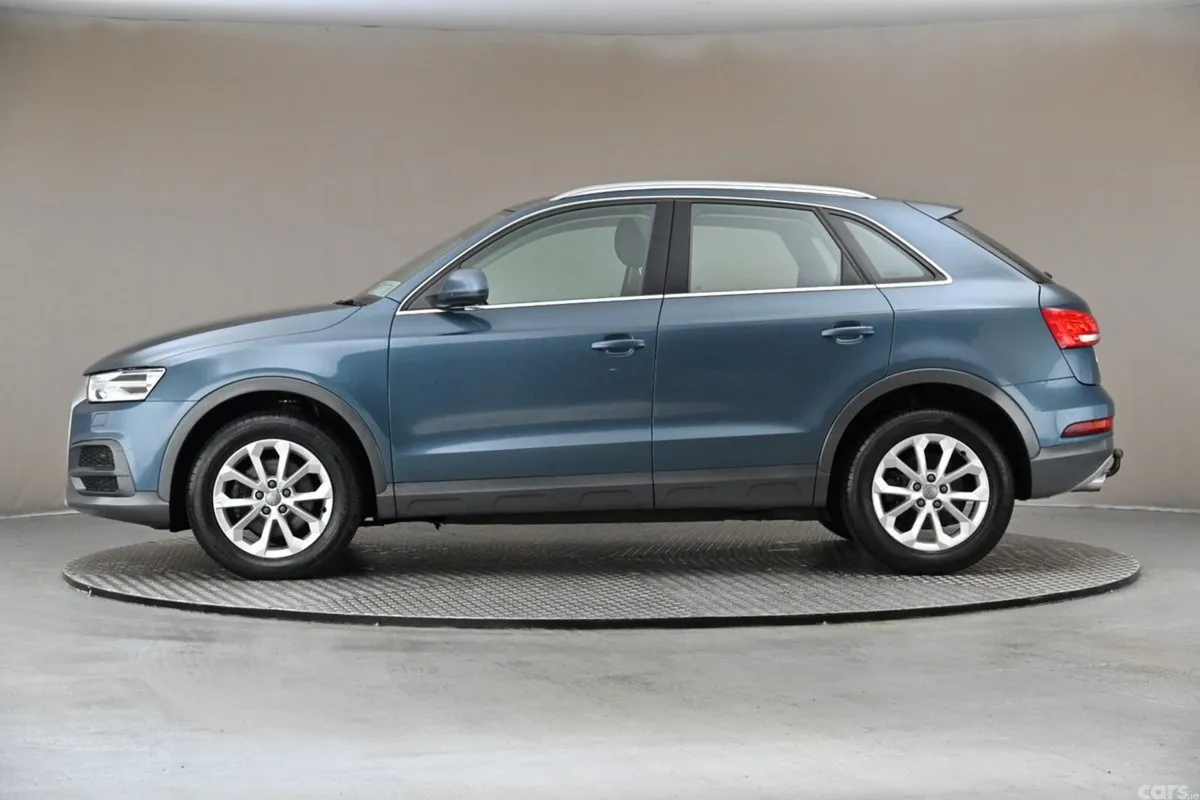 Audi Q3 SUV, Diesel, 2017, Blue
