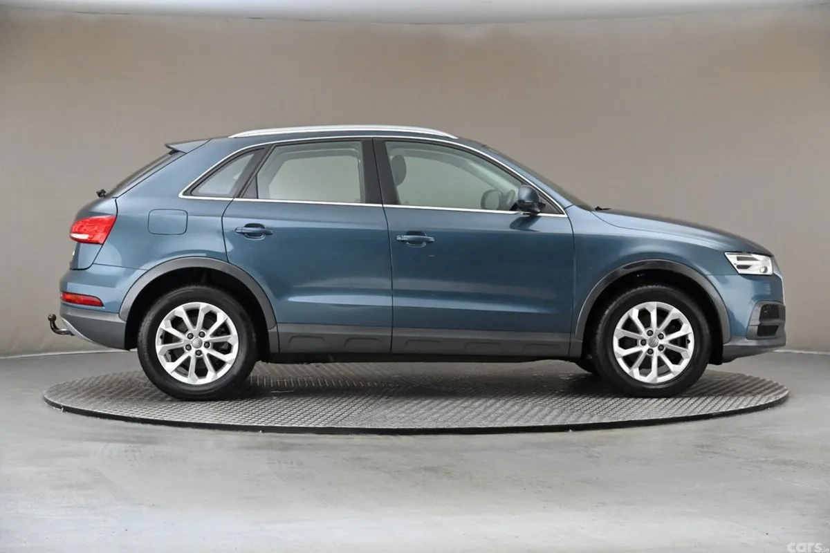 Audi Q3 SUV, Diesel, 2017, Blue
