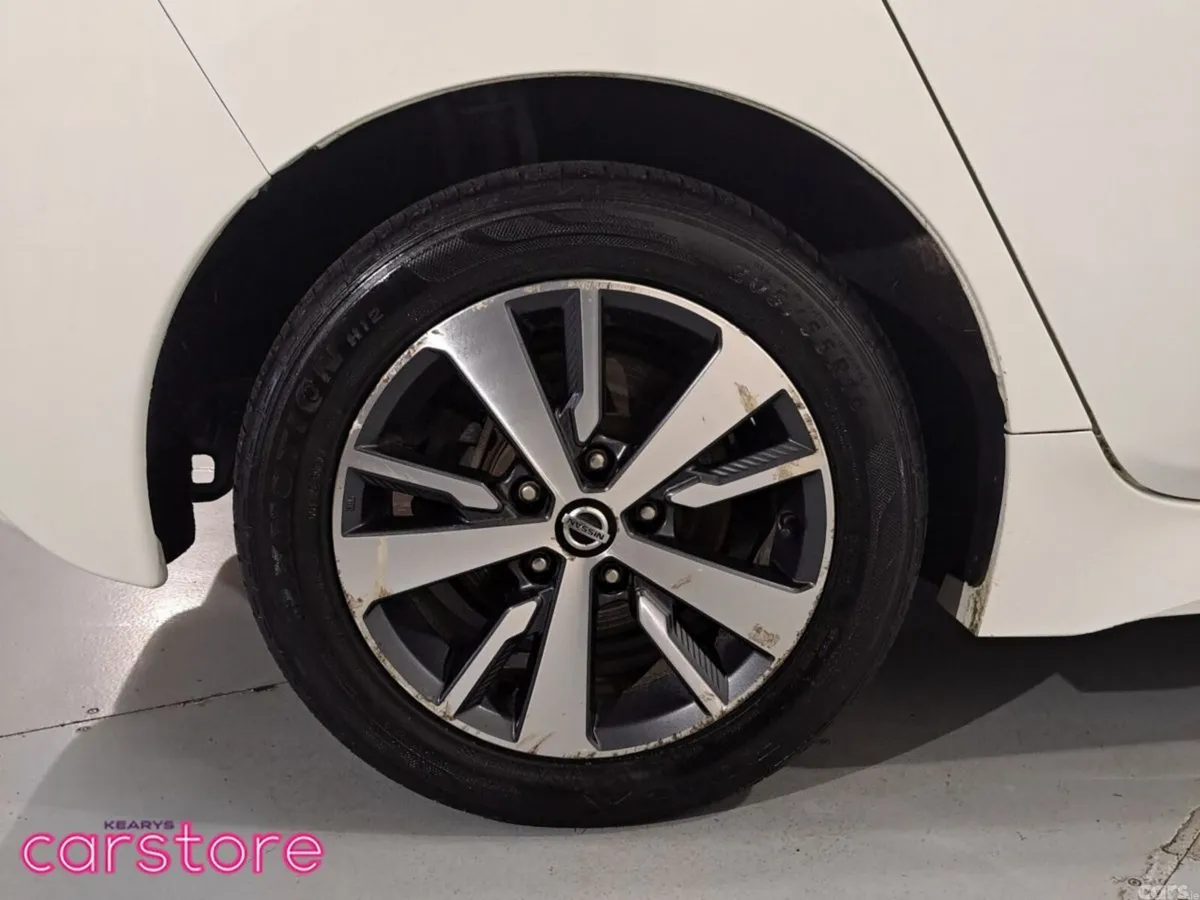 Nissan Leaf Hatchback, Electric, 2020, White