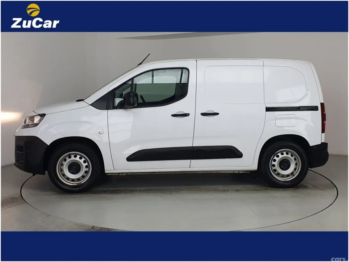 Citroen Berlingo MPV, Electric, 2023, White