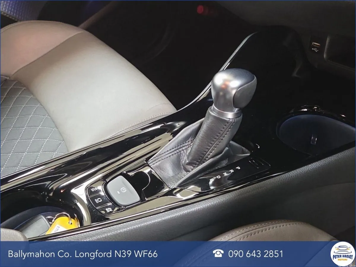 Toyota C-HR SUV, Petrol Hybrid, 2023, Black