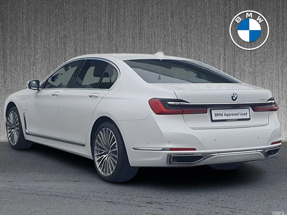 BMW 7-Series Saloon, Petrol Plug-in Hybrid, 2021, White
